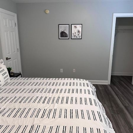 Simple Elegant Townhouse Dt Raleigh Ncsu Apartment Exterior photo